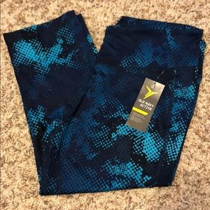 Cropped workout leggings